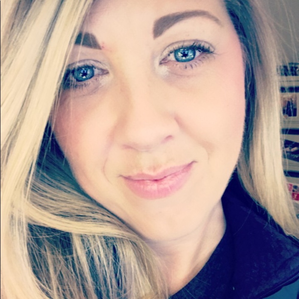 Meet your Posher, Stephanie